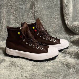 Converse Chuck Taylor All Star Hi Lugged Sneaker / Lightly Worn / Size 9.5